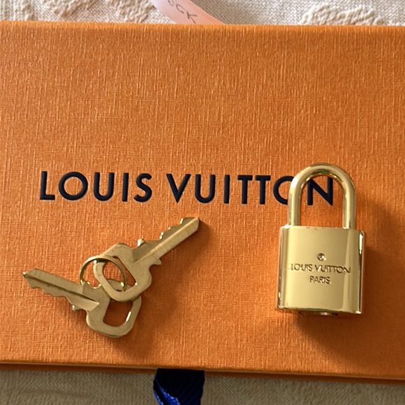padlock chain necklace padlock chain necklace